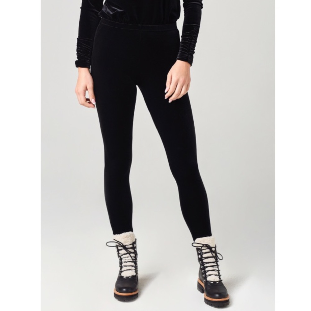 Sno Skins Women's Plush Black Velvet Legging